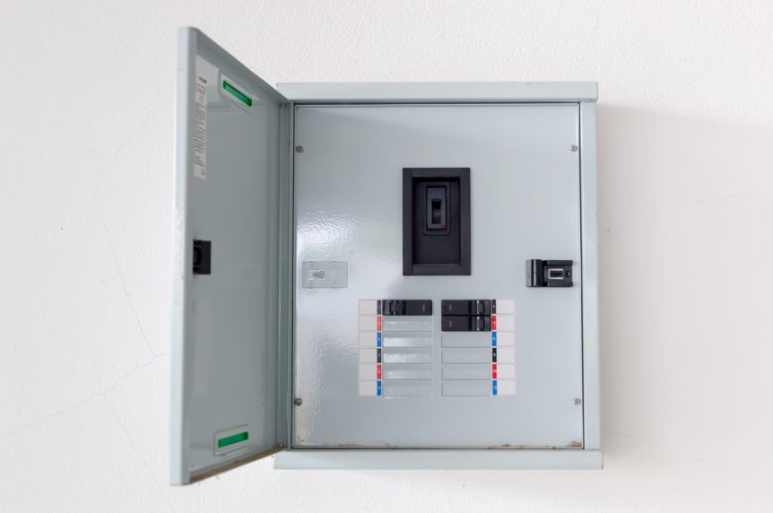 Circuit Breaker: What it is And How it Works